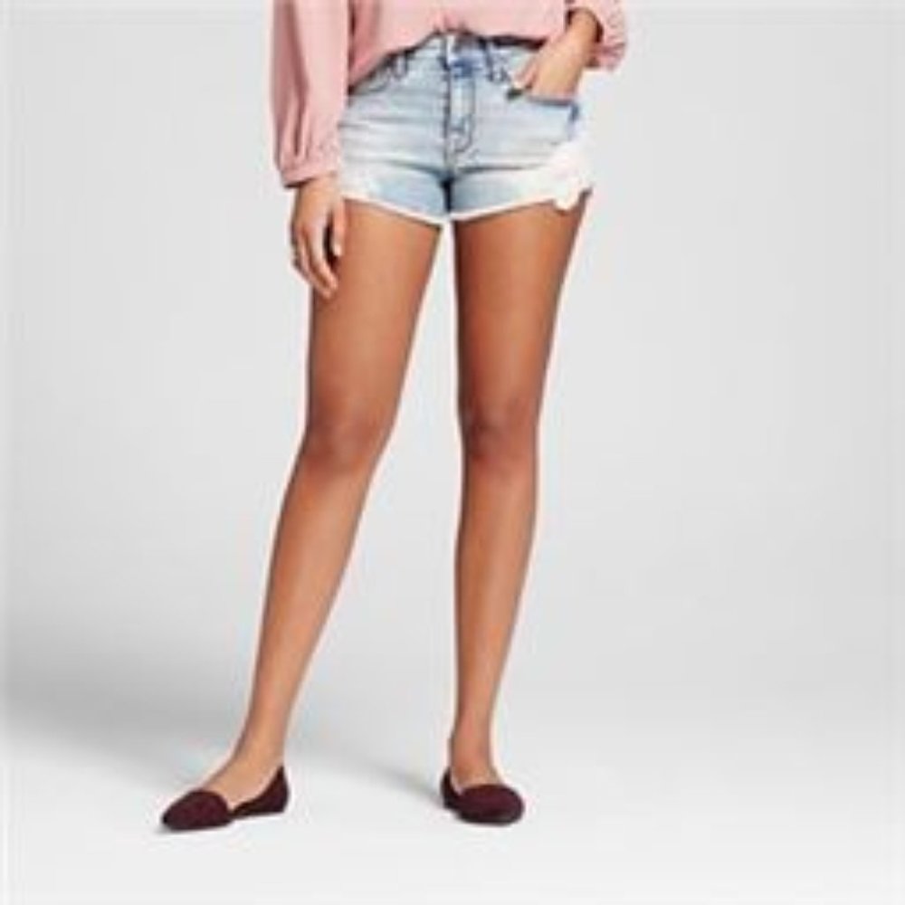 Mossimo high rise denim shorts with lace size 2/26